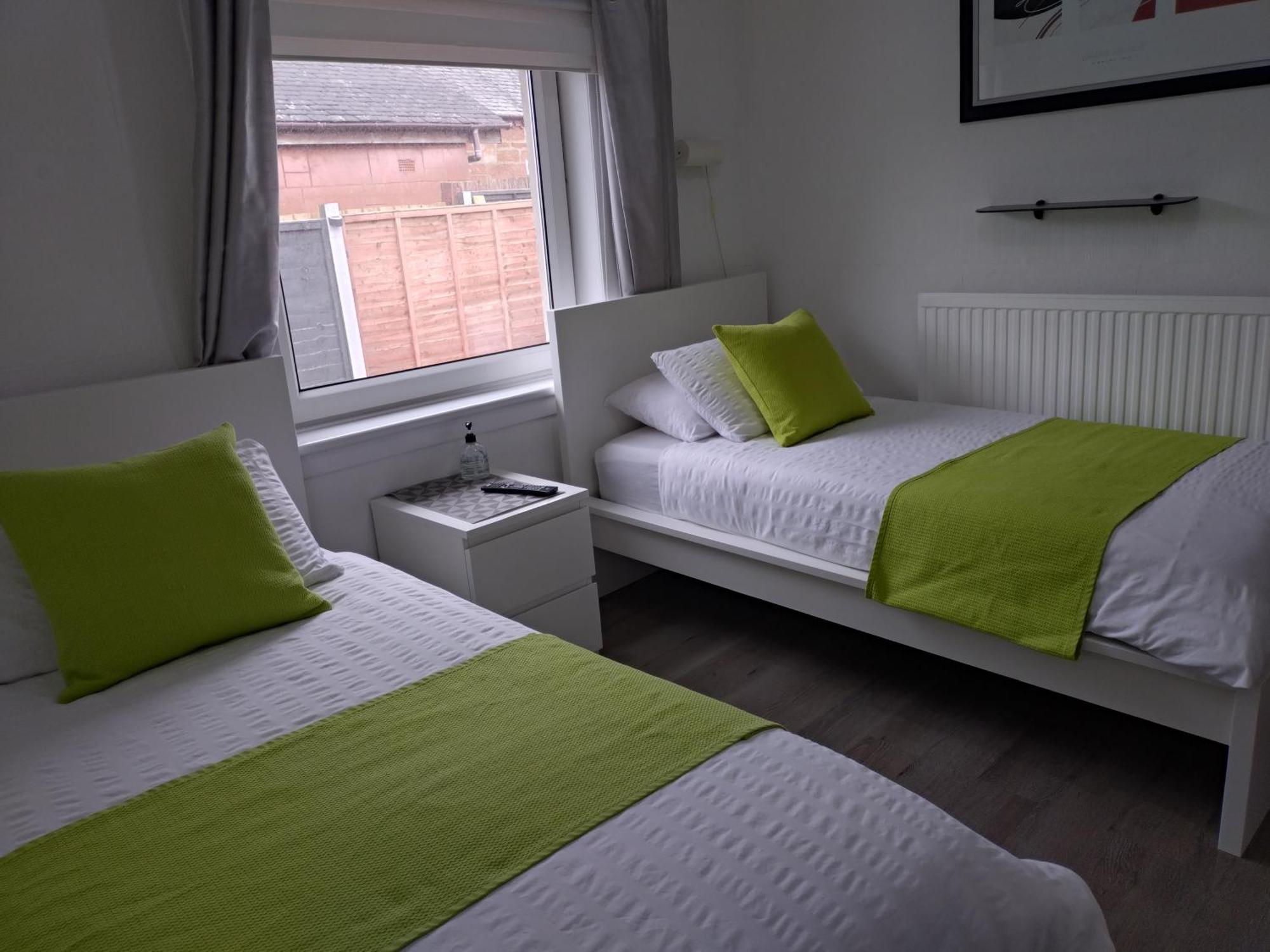 Anchorage Guest House - Also 1 Room Available With Hot Tub,Must Be Booked Separately Balloch Bagian luar foto